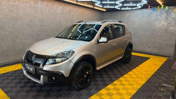 RENAULT SANDERO 1.6 STEPWAY 16V FLEX 4P MANUAL RENAULT SANDERO 1.6 STEPWAY 16V FLEX 4P MANUAL